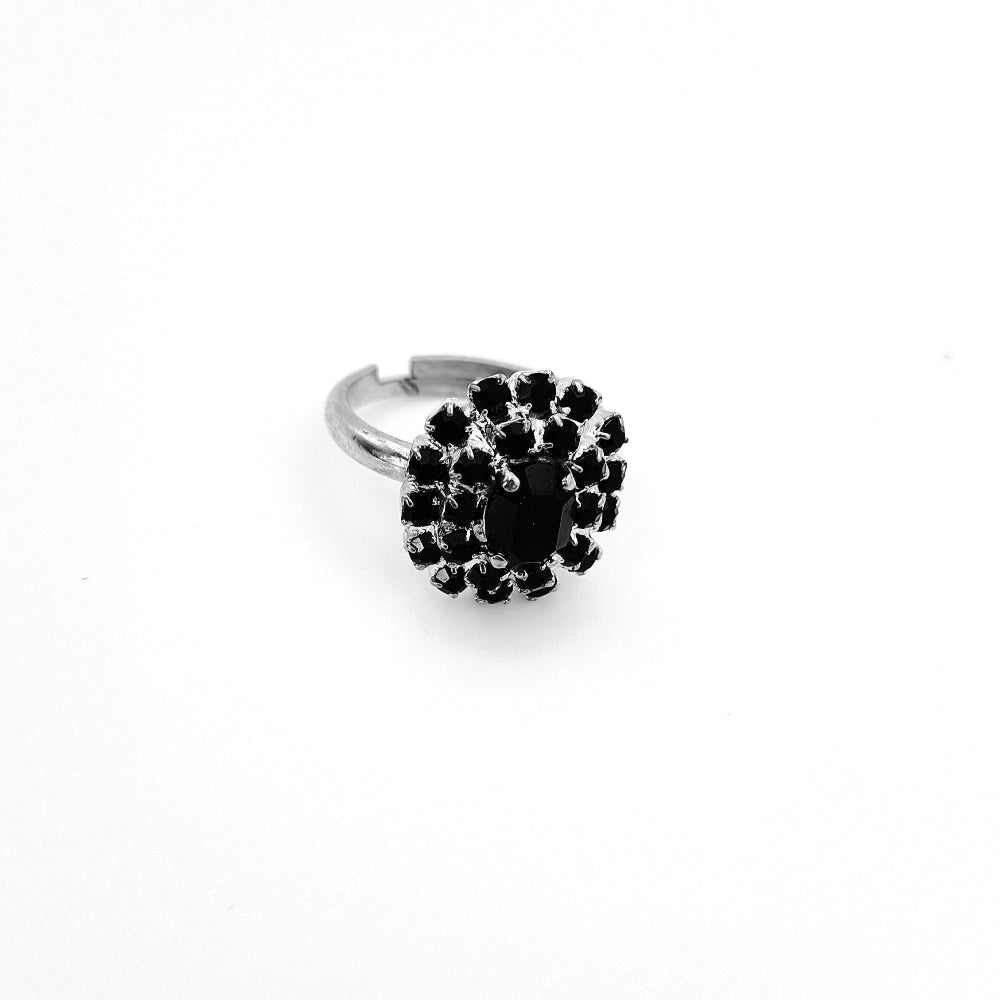 Anello con Cristalli Swarovski Nero vista dall'alto | ungioielloperte.com