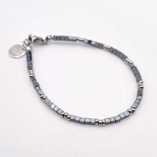 Bracciale unisex ematite cubetti Giamas - design geometrico minimalista made in Italy