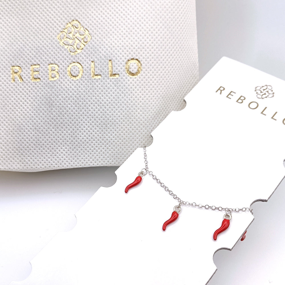 Bracciale_con_ciondoli_a_forma_di_cornetto_rosso_rebollo