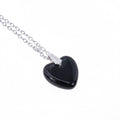 Collana donna con pendente cuore in vetro artigianale napoletano - vista frontale su sfondo bianco