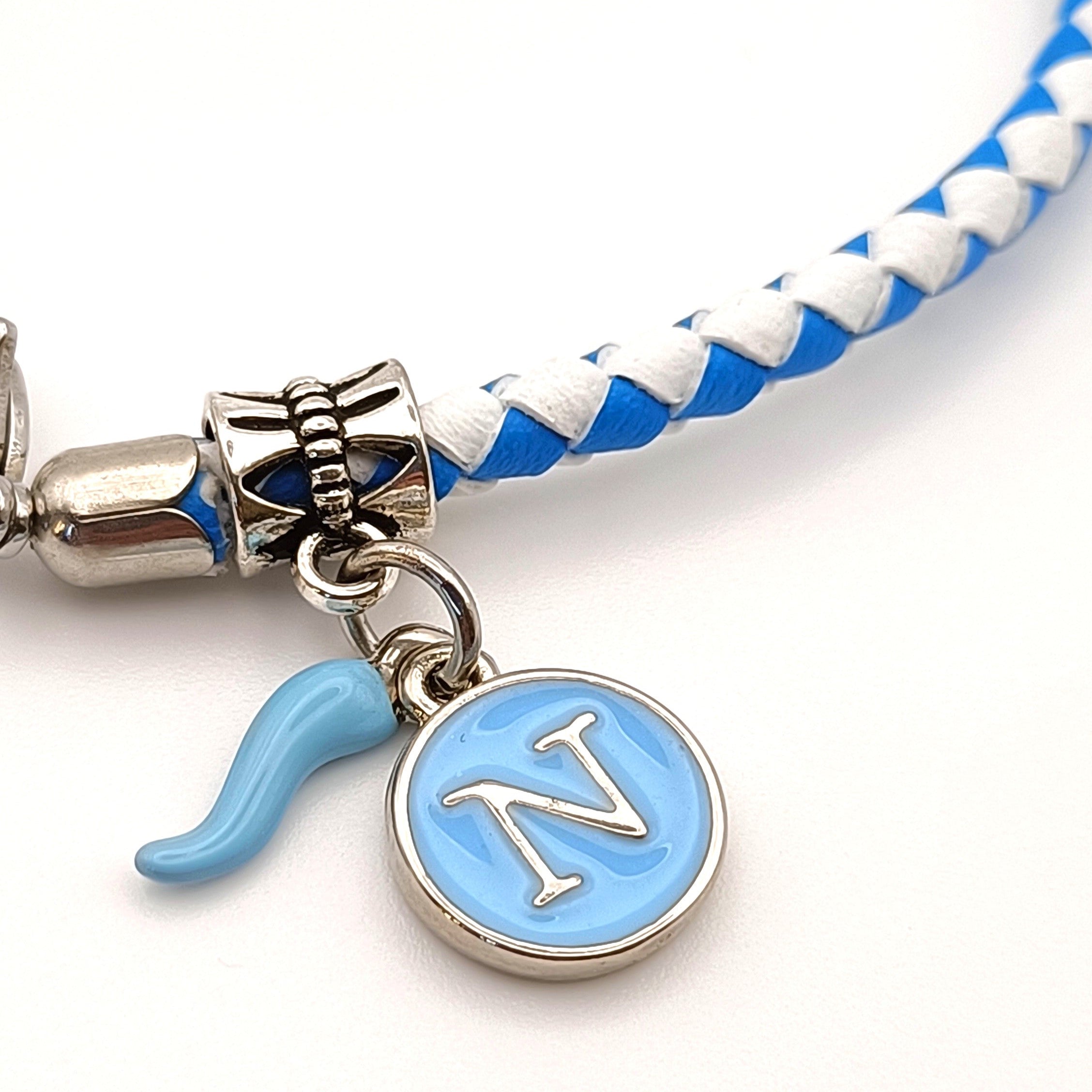 Bracciale in caucciù con Ciondolo "N"