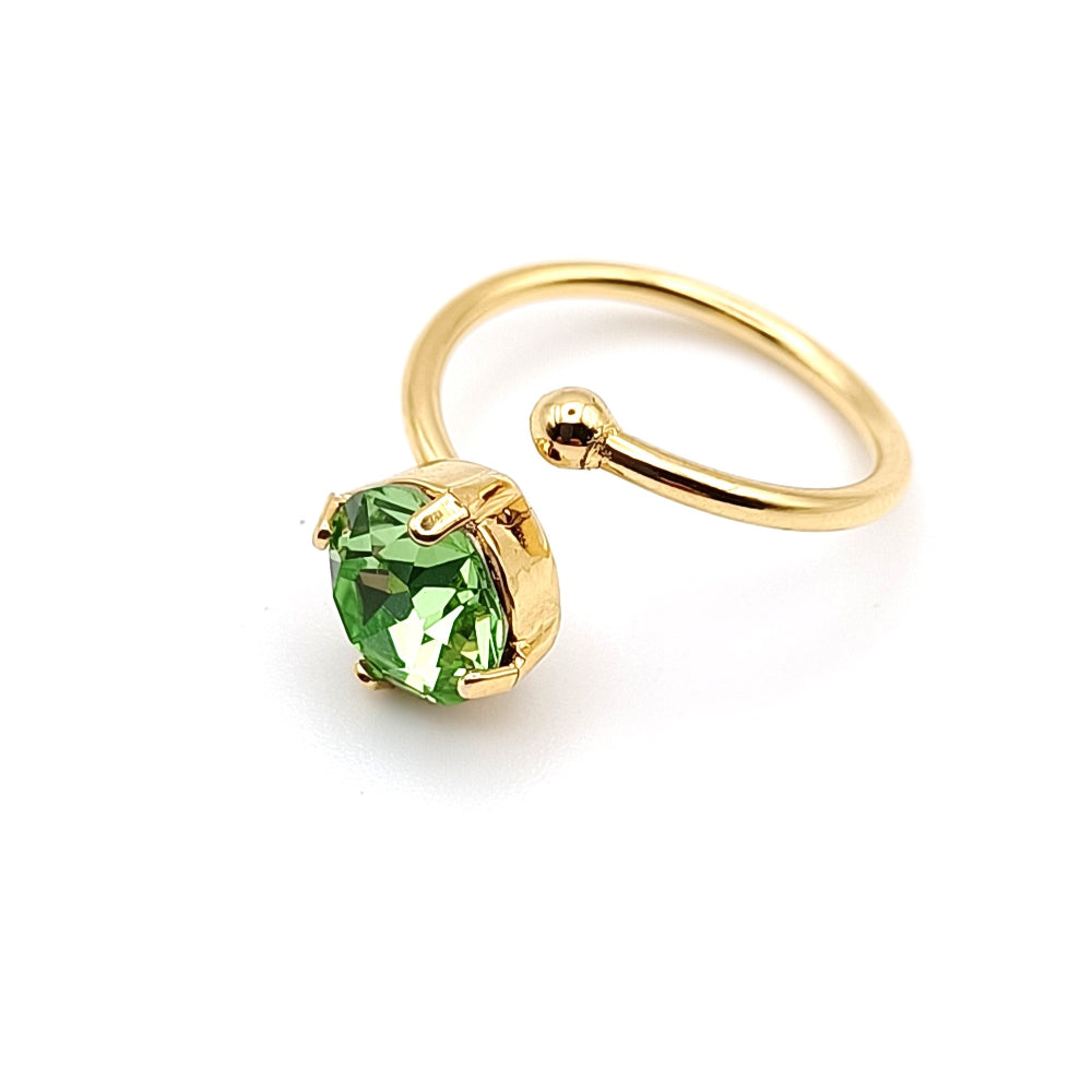 Anello regolabile di ungioielloperte.com in metallo dorato con cristallo Swarovski verde chiaro