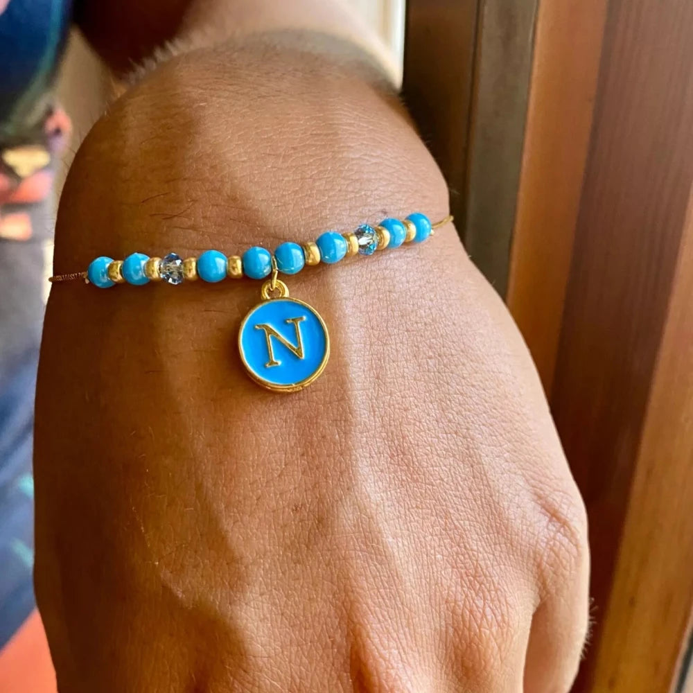 Bracciale Forza Napoli Campione indossato da modella - ungioielloperte