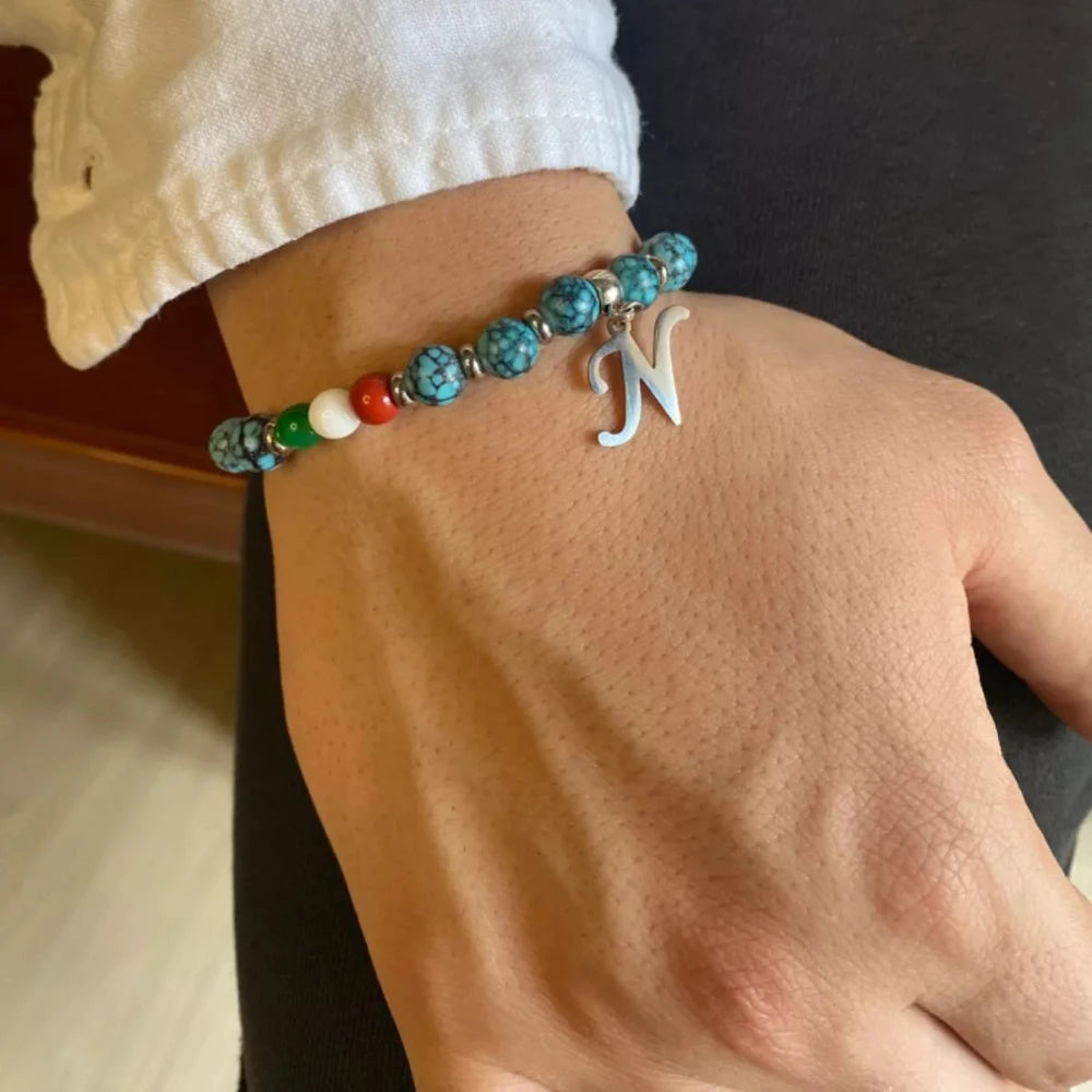 Bracciale con lettera N e perline azzurre, omaggio al Napoli - ungioielloperte
