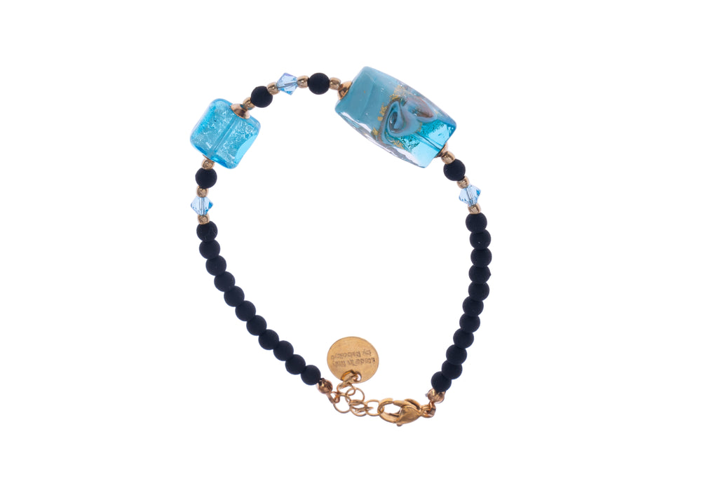 Bracciale con perle geometriche by ungioielloperte, pietra lavica e vetro murano