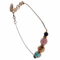 Bracciale di ungioielloperte.com con perle colorate in vetro di Murano e chiusura regolabile