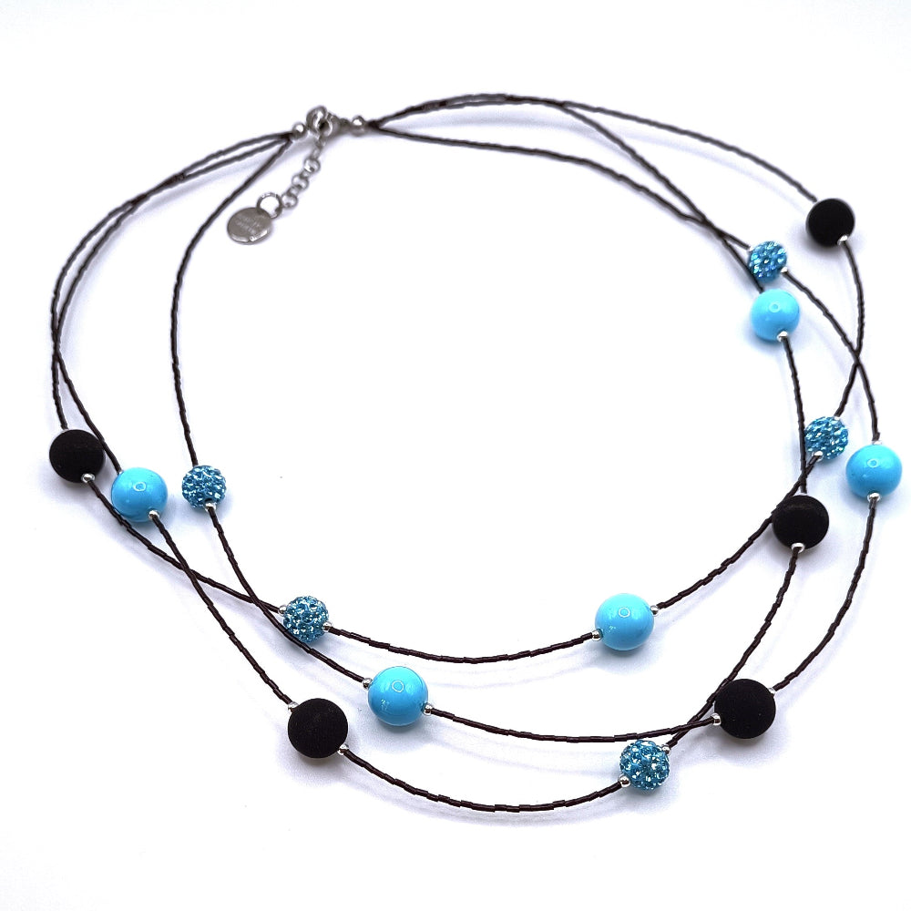 Collana azzurra con cristalli Swarovski e pietra lavica - ungioielloperte