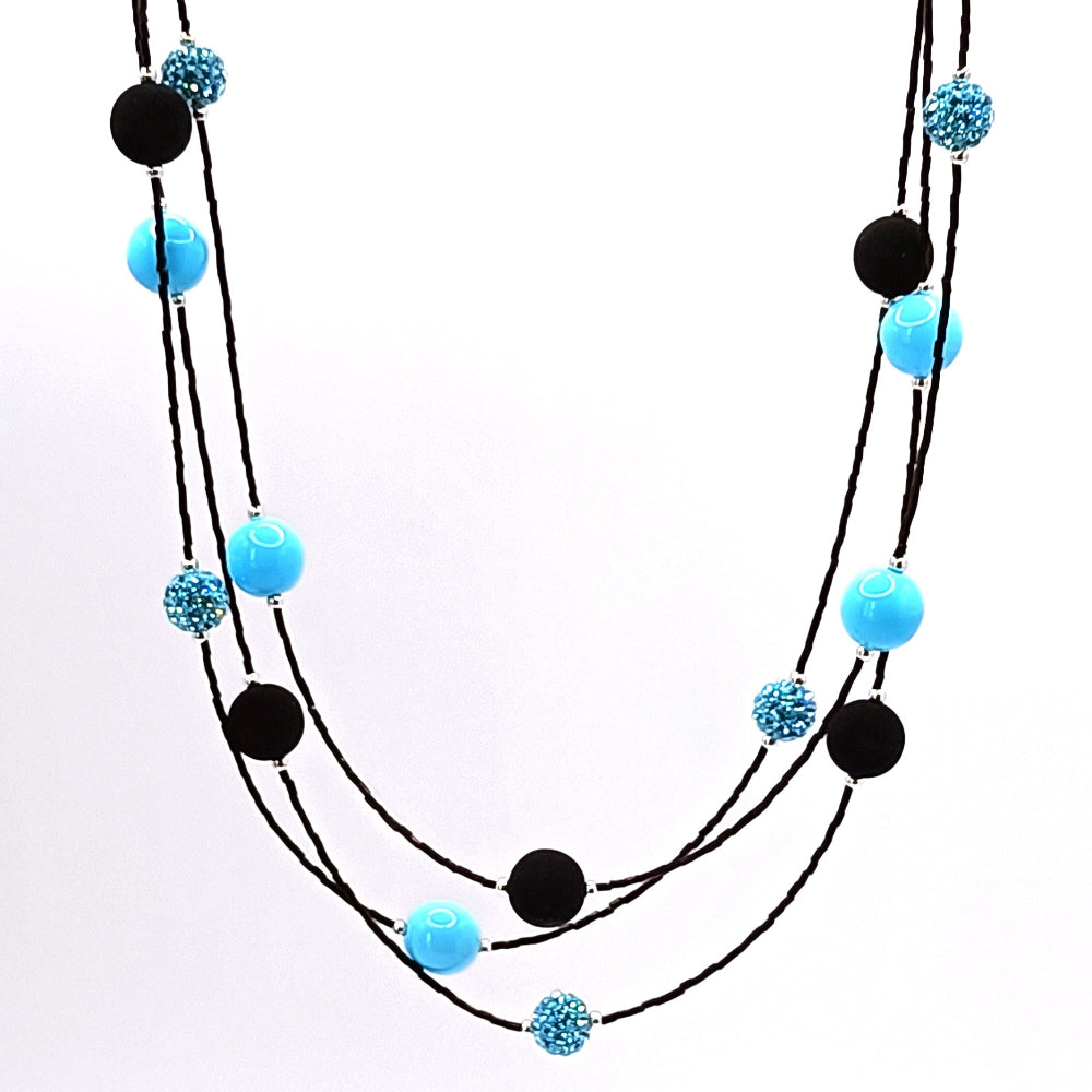 Collana in pietra lavica e cristalli Swarovski azzurri - ungioielloperte